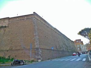 vatican-city-wall